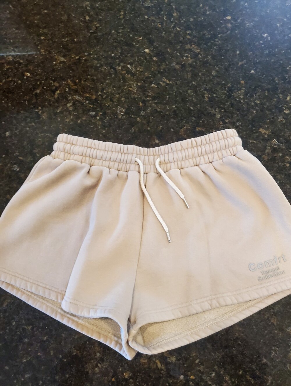 Comfrt Shorts‎